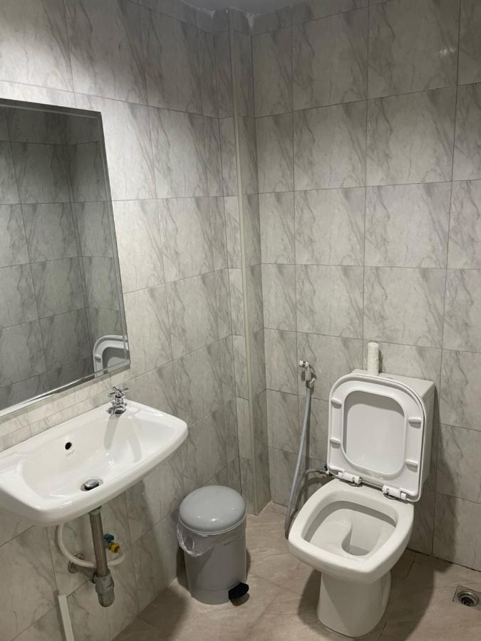 Happy Apple Guesthouse Pattaya Exteriör bild